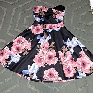 ☀️ M Eclipse Floral Dress CS
